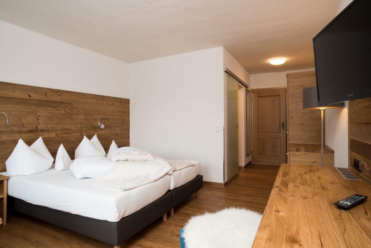 Gaestehaus Wildbach ミッテルベルク エクステリア 写真